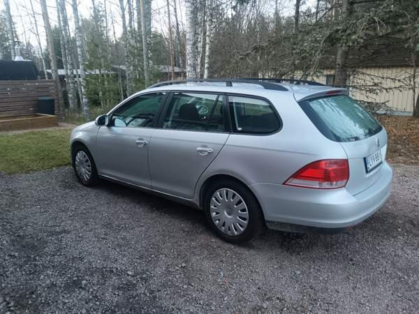 Volkswagen Golf Merikarvia - valokuva 1