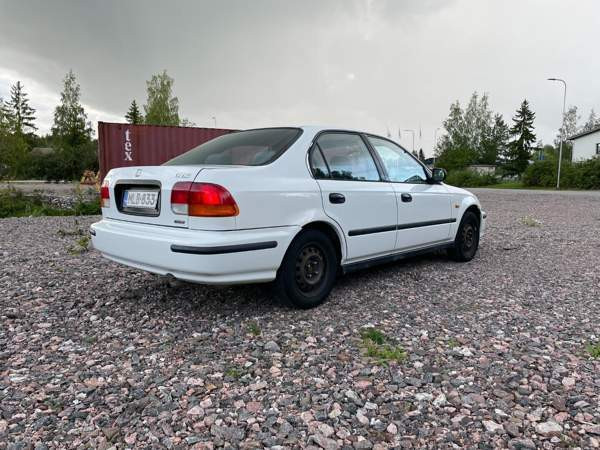 Honda Civic Jaervenpaeae - photo 3