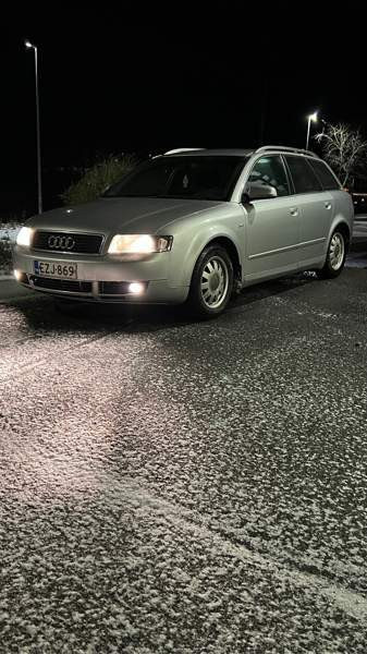 Audi A4 Vihti - valokuva 6
