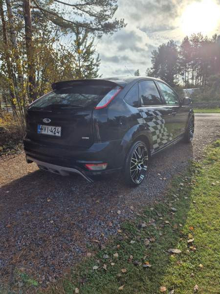 Ford Focus Углеуральский - изображение 2