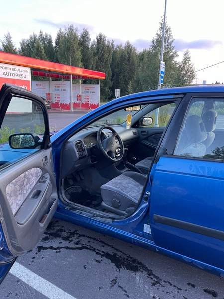 Toyota Avensis Zaporiz'ka Oblast' - valokuva 8