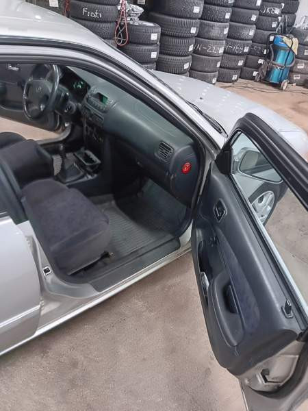 Toyota Corolla Helsinki - valokuva 7