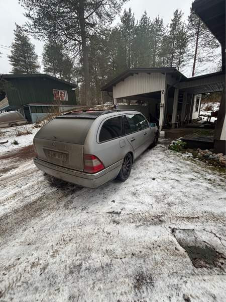 Mercedes-Benz 200 Kuusamo - photo 3