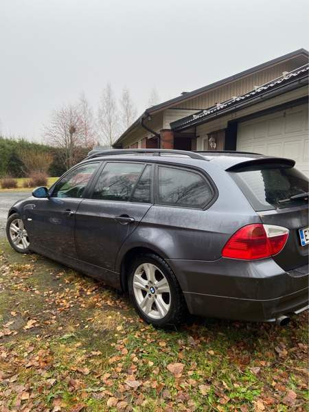 BMW 320 Tohmajärvi - valokuva 3