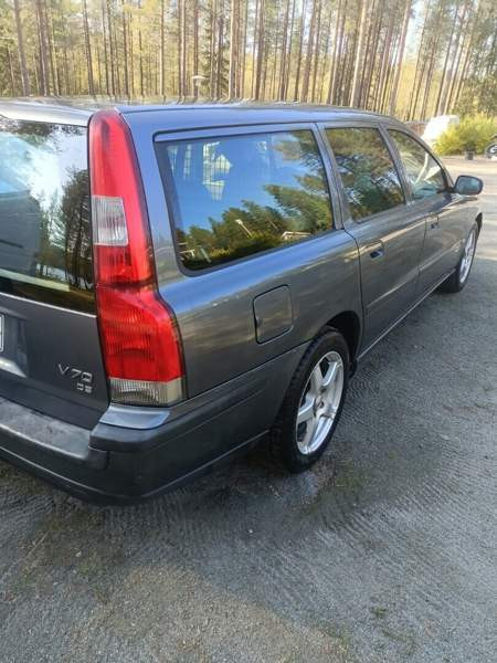 Volvo V70 Kuusamo - valokuva 5
