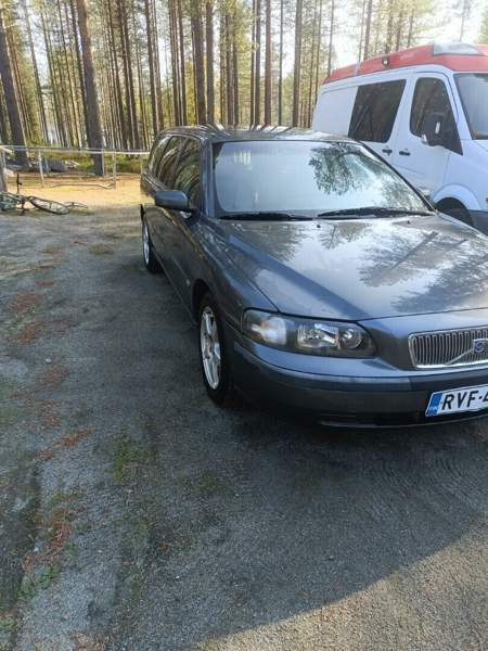 Volvo V70 Kuusamo - valokuva 7