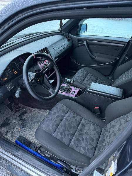 Mercedes-Benz 220 Куусамо - изображение 3