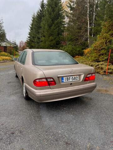 Mercedes-Benz E Sonkajärvi - изображение 1