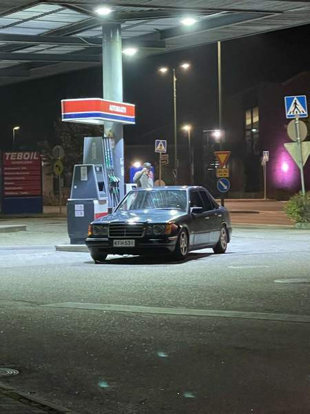 Mercedes-Benz 230 Nurmijärvi - valokuva 3