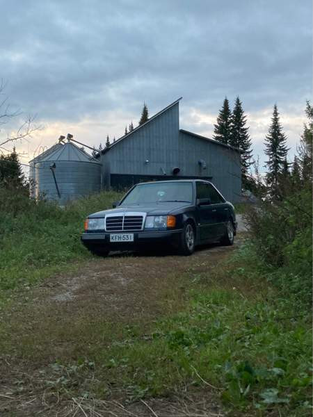 Mercedes-Benz 230 Nurmijärvi - valokuva 1