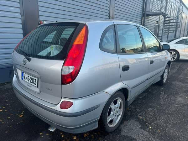 Nissan Almera Tino Kemin - valokuva 3