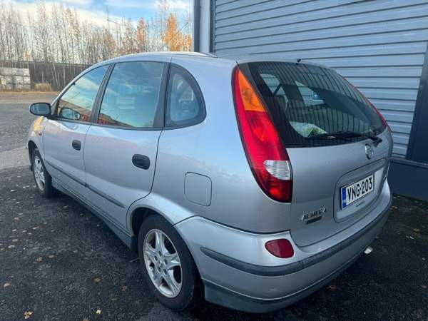 Nissan Almera Tino Kemin - valokuva 4