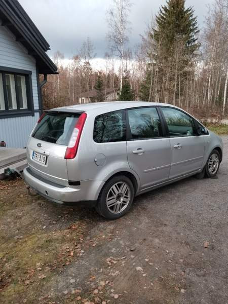 Ford C-Max Glebychevo - valokuva 2