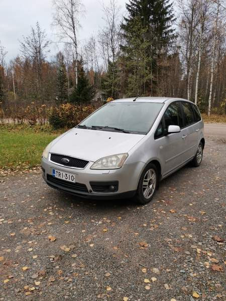 Ford C-Max Glebychevo - valokuva 1