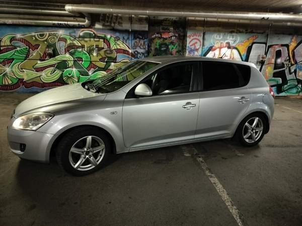 Kia Ceed Macau - valokuva 4