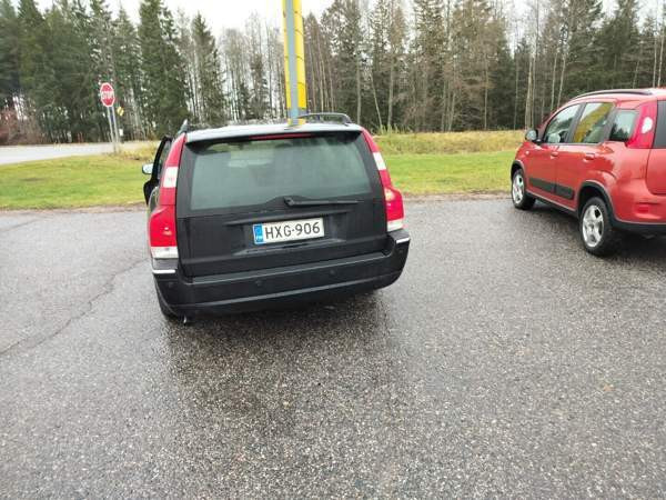 Volvo V70 Ловийса - изображение 3