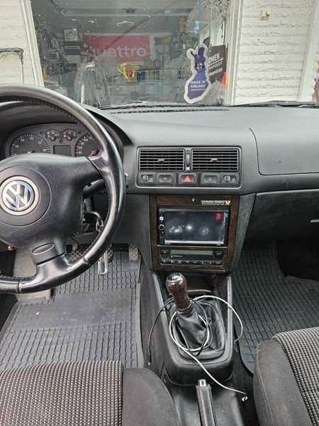 Volkswagen Golf Lempaeaelae – foto 7