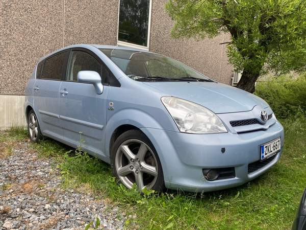 Toyota Corolla Verso Helsinki - photo 1