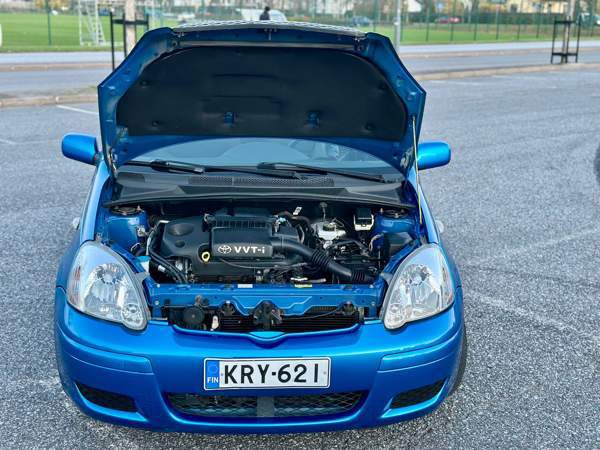 Toyota Yaris Turtkul - valokuva 7