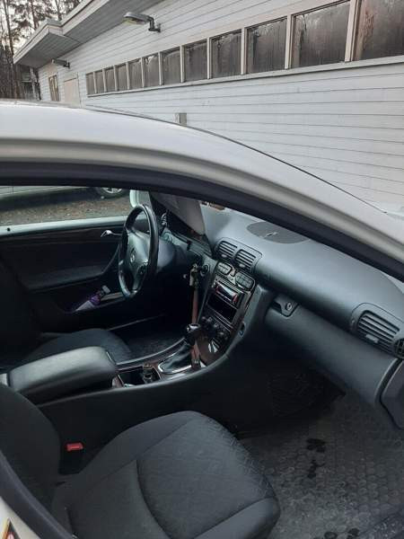 Mercedes-Benz 180 Ювяскюля - изображение 6