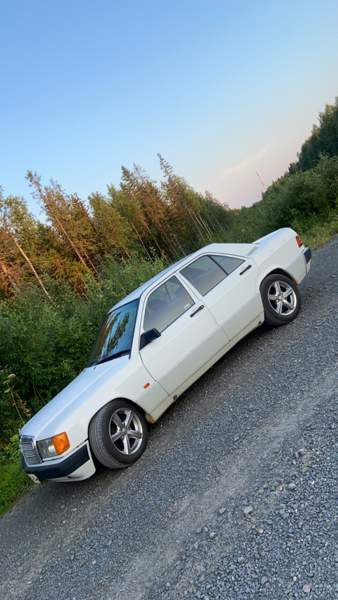 Mercedes-Benz 190 Tornio – foto 4