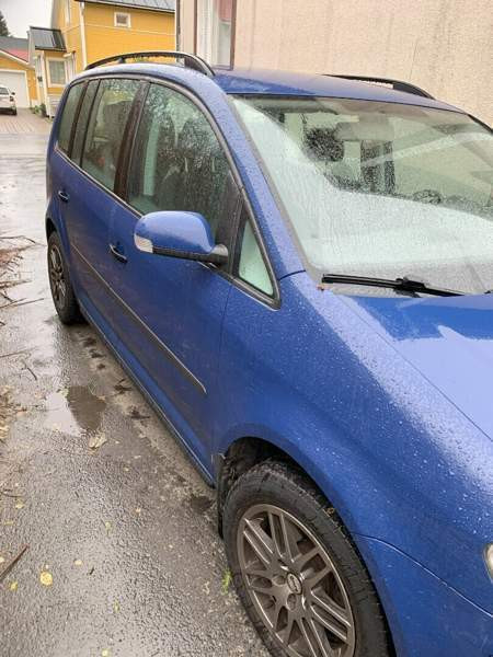 Volkswagen Touran Oulu - valokuva 4