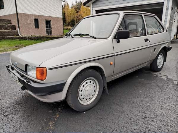 Ford Fiesta Sarov - valokuva 4