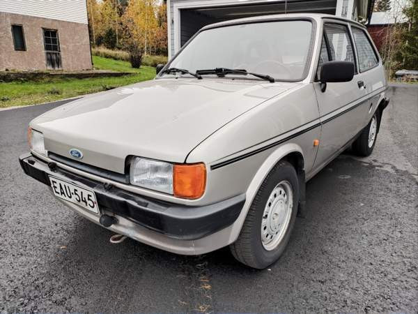 Ford Fiesta Sarov - valokuva 1