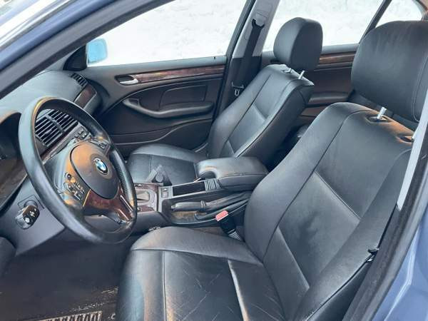 BMW 320 Espoo - valokuva 6