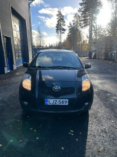 Toyota Yaris Joensuu - valokuva 1