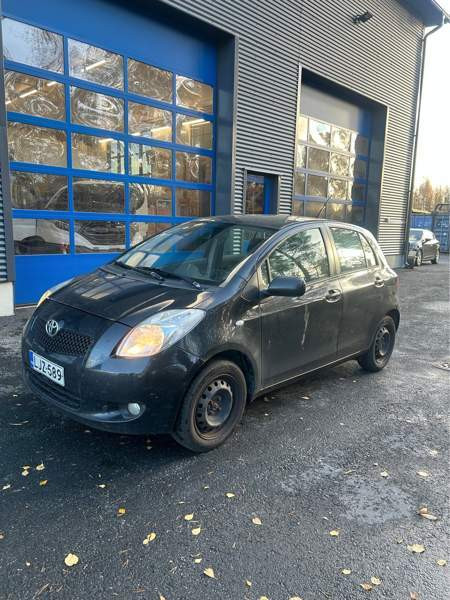 Toyota Yaris Joensuu - valokuva 4