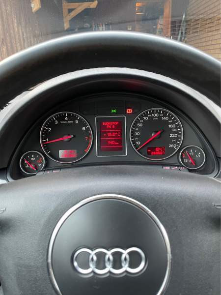 Audi A4 Йоэнсуу - изображение 5