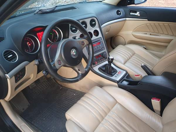 Alfa Romeo 159 Turtkul - photo 7