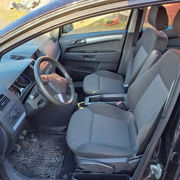 Opel Zafira Laihia - valokuva 5