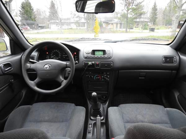 Toyota Corolla Luoto - изображение 8