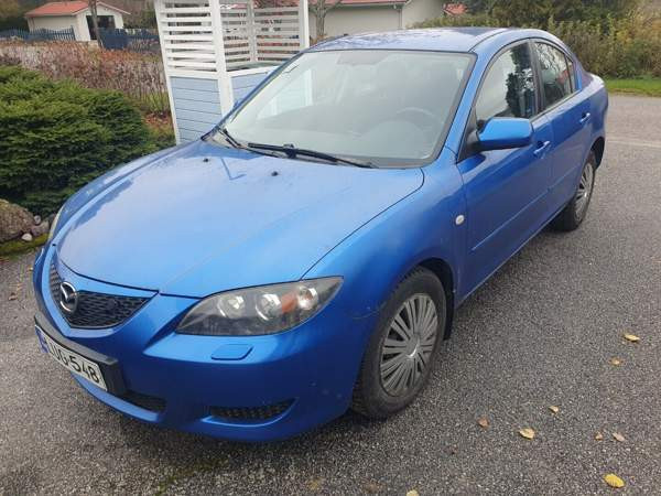 Mazda 3 Sarov - valokuva 1