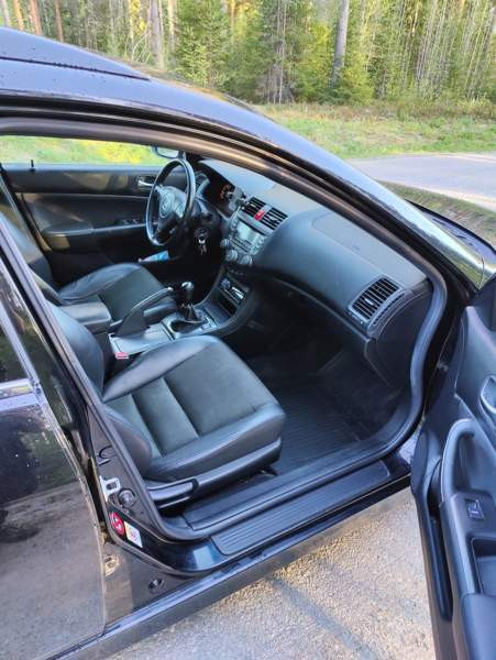 Honda Accord Virrat - valokuva 3