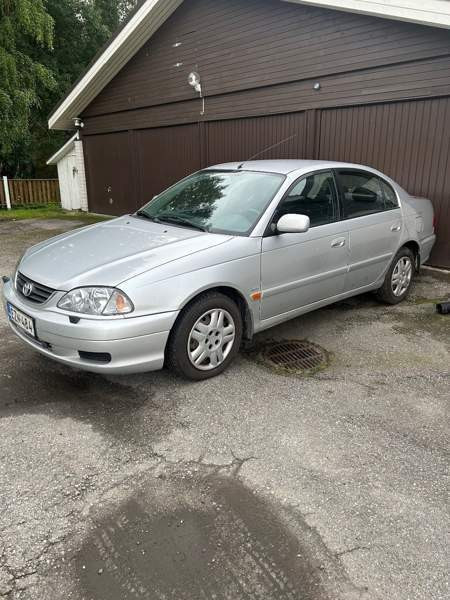 Toyota Avensis Hyrynsalmi - изображение 1