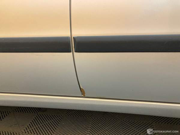 Toyota Avensis Tornio - valokuva 4