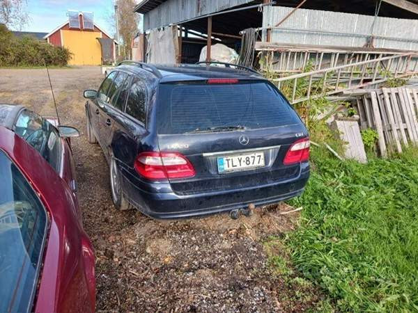 Mercedes-Benz E Maalahti - valokuva 2