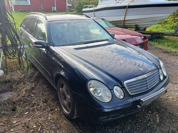 Mercedes-Benz E Maalahti - valokuva 1