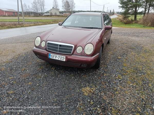 Mercedes-Benz 230 Kristiinankaupunki - изображение 1