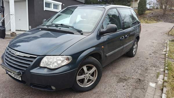 Chrysler Voyager Glebychevo - valokuva 7
