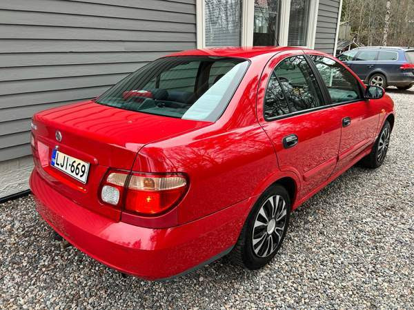 Nissan Almera Glebychevo - valokuva 3