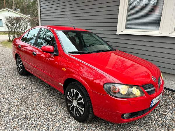 Nissan Almera Glebychevo - valokuva 1