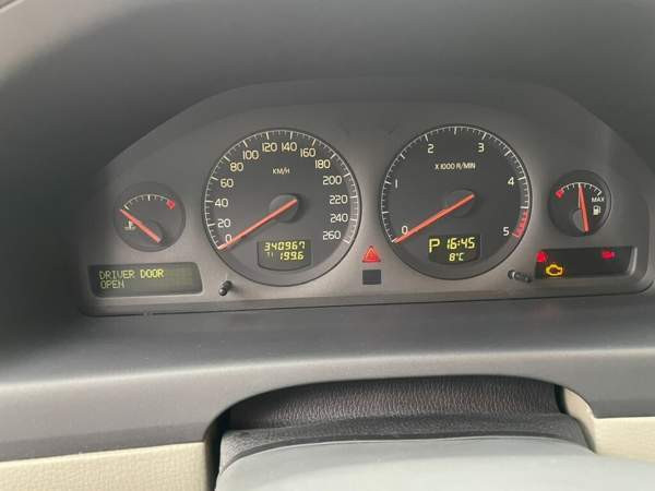 Volvo V70 Луга - изображение 6