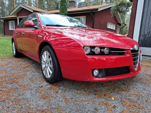 Alfa Romeo 159 Ugleural'skiy - photo 2