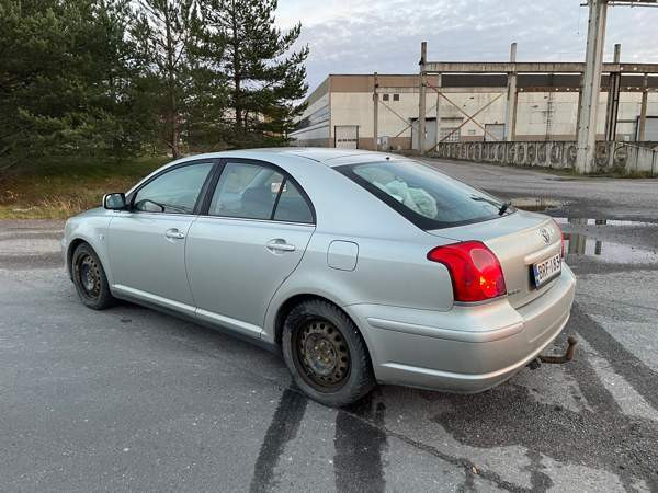 Toyota Avensis Ylöjärvi - valokuva 4