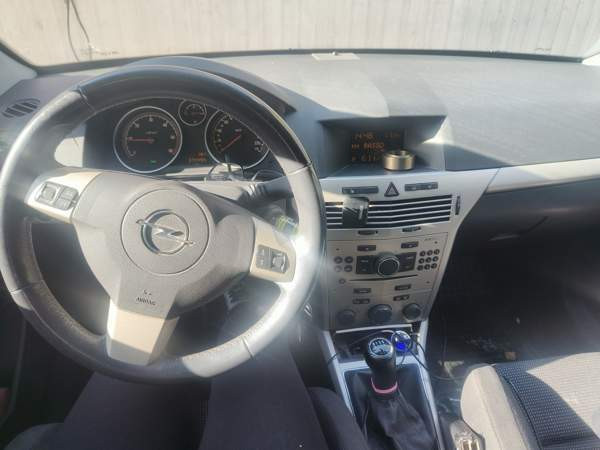 Opel Astra Yloejaervi - photo 4