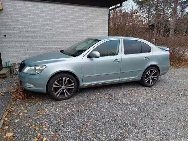 Skoda Octavia Luga - photo 1